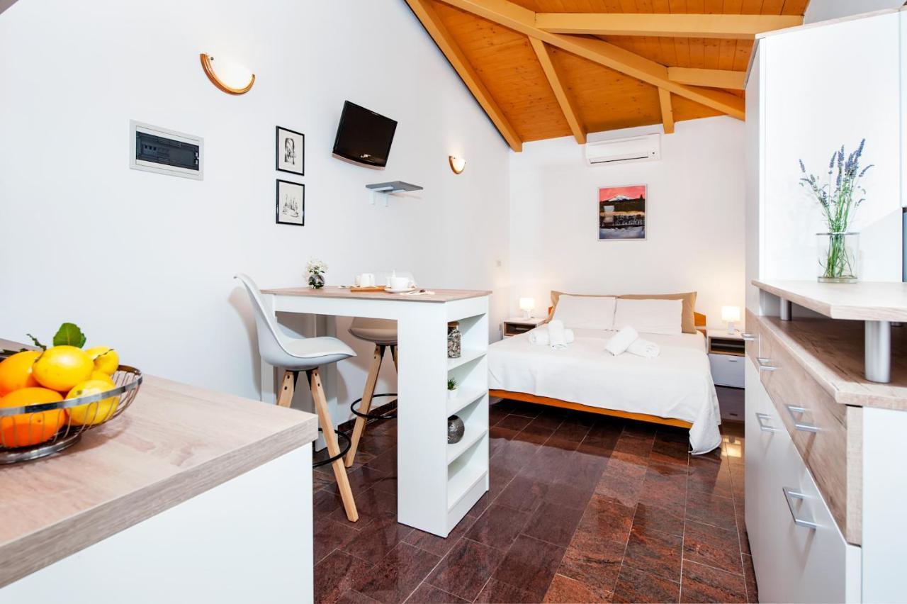 Apartments Carmelo Rovinj Ngoại thất bức ảnh